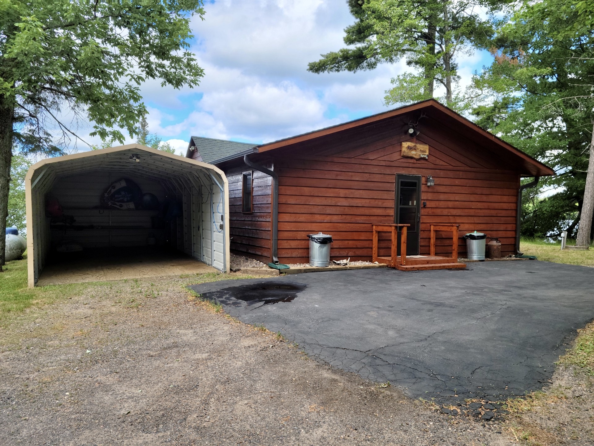 Moe’s Dream Cabin on Tiger Cat Flowage